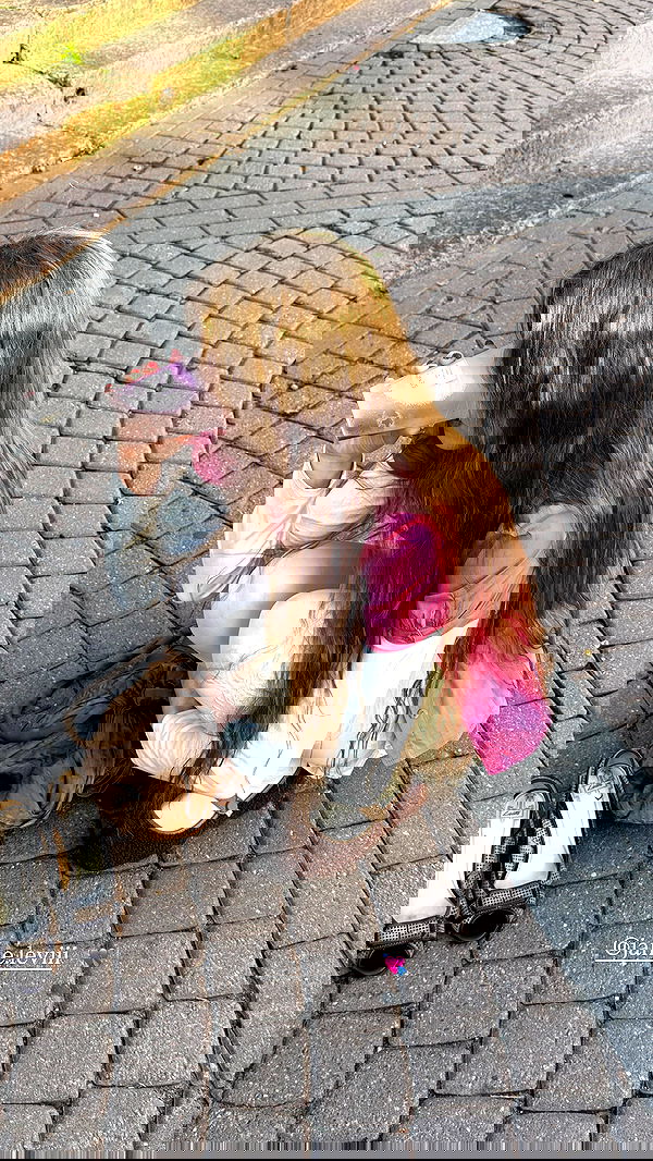 ayguldavlletova image ~ Altpins