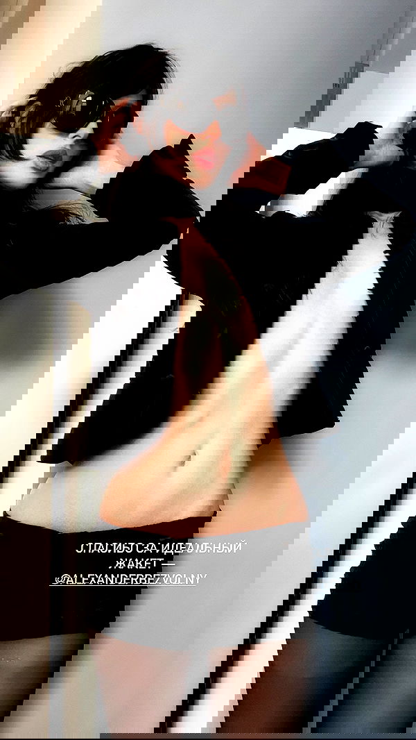 ayguldavlletova image ~ Altpins