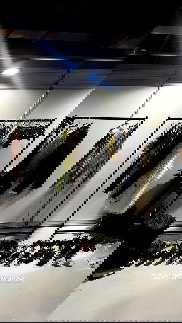 ayguldavlletova image ~ Altpins