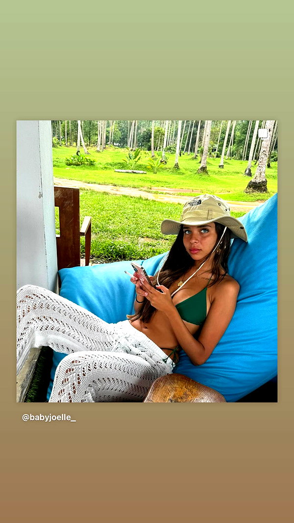 babyjoelle_ instagram image archive image