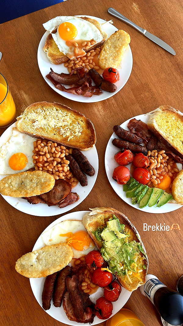 bec_benstead instagram image archive image