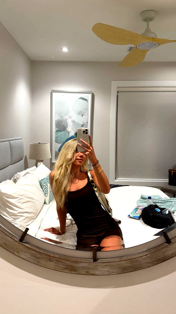 bellarenaldi instagram image archive image