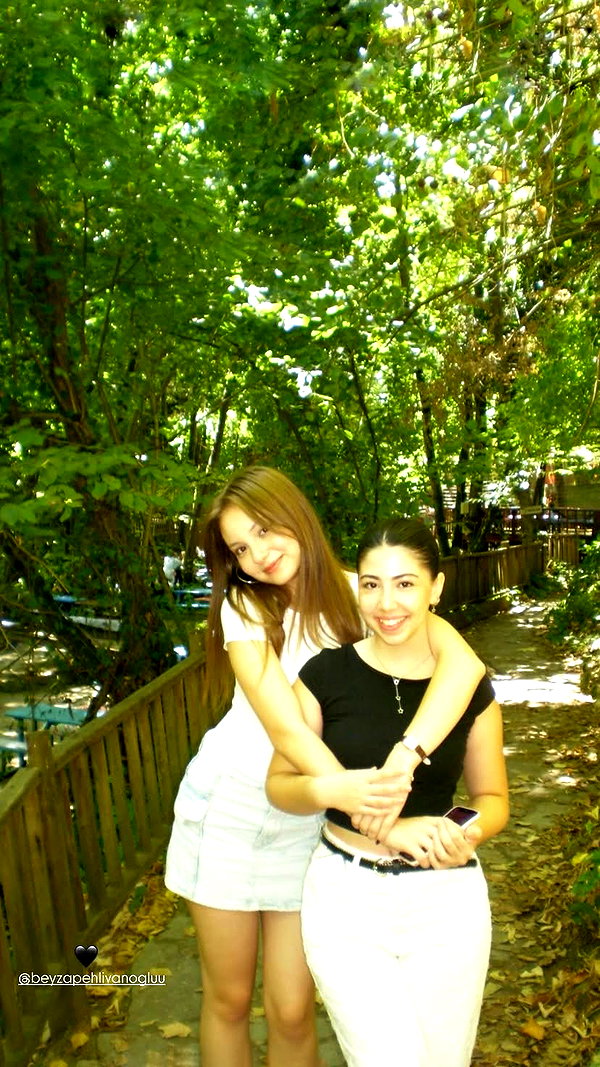 beyzapehlivanogluu beyzapehlivanogluu archive image