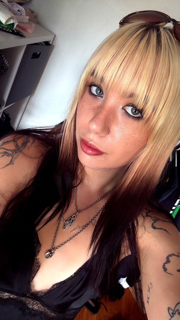 boxdyeblonde boxdyeblonde archive image