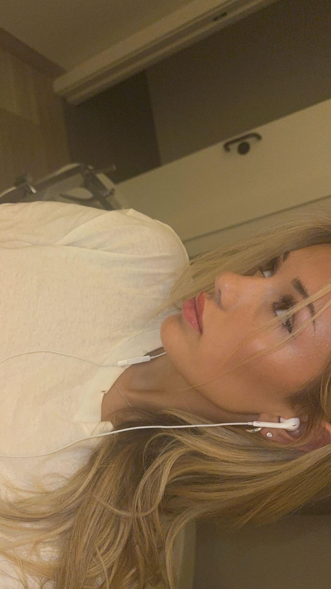 breckiehill instagram image archive image