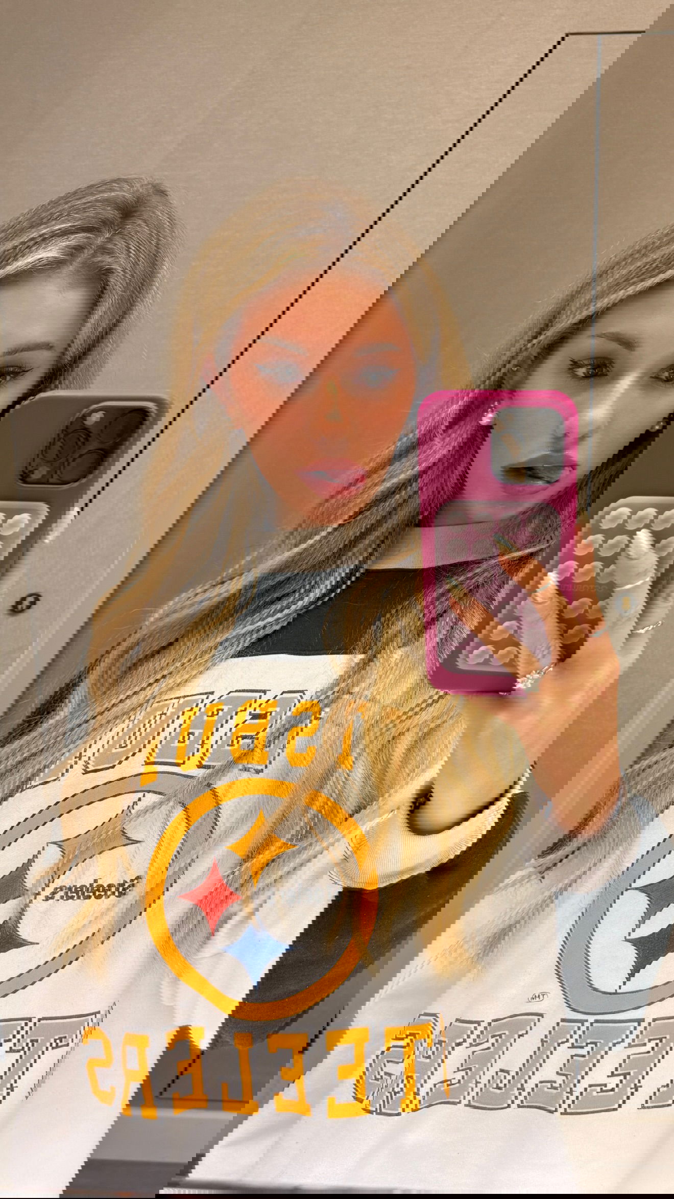 breckiehill instagram image archive image