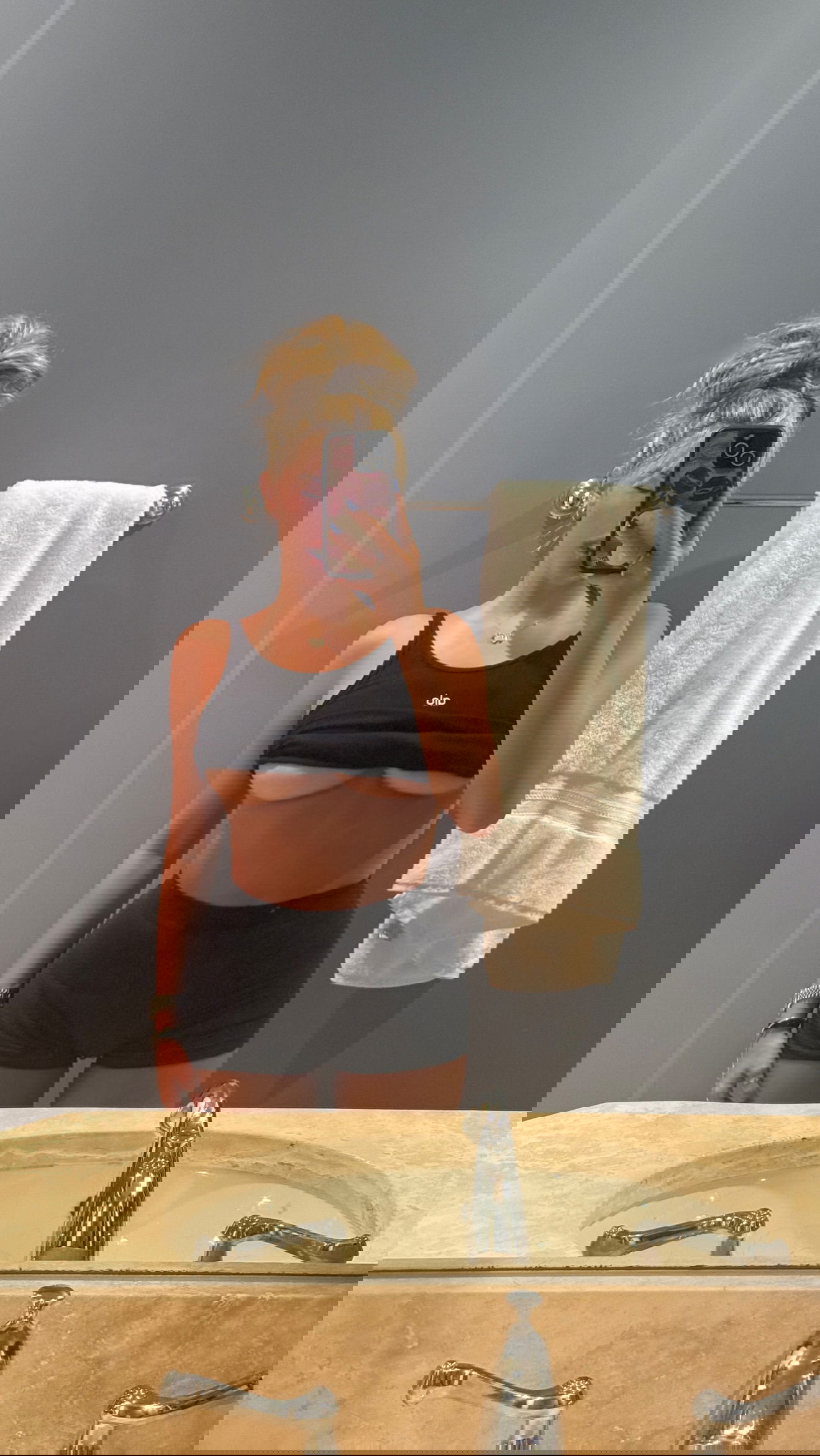 breckiehill instagram image archive image