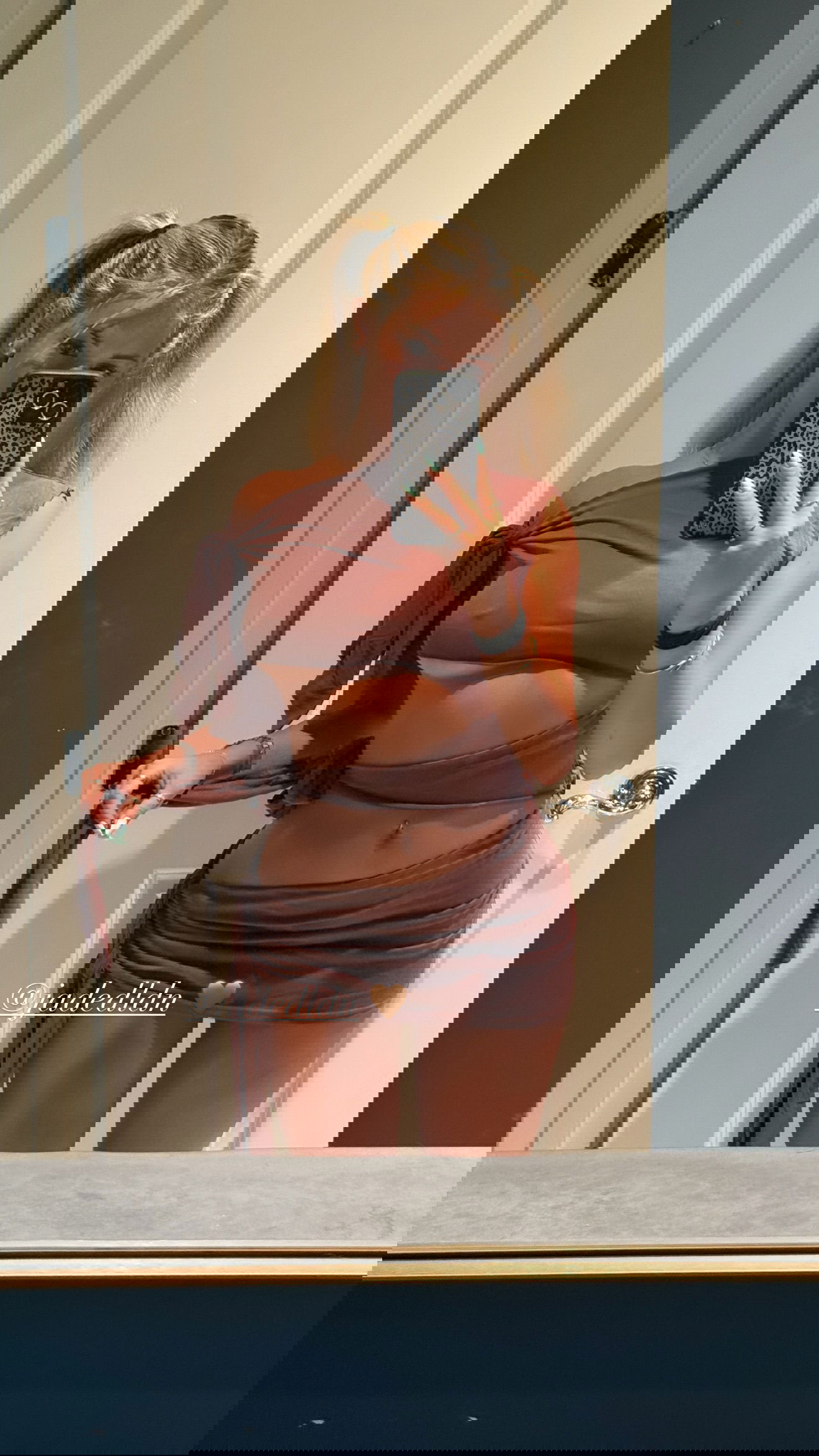 breckiehill instagram image archive image