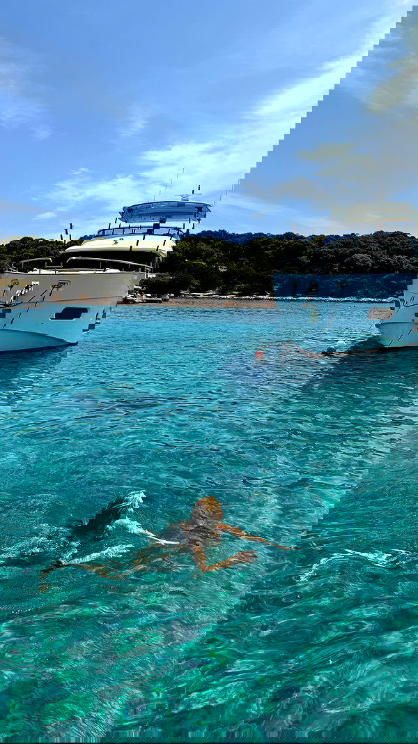 carolinezalog carolinezalog archive image