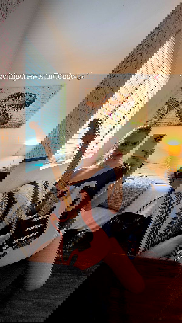 carolinezalog carolinezalog archive image