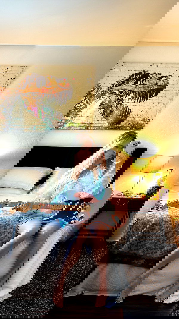 carolinezalog carolinezalog archive image