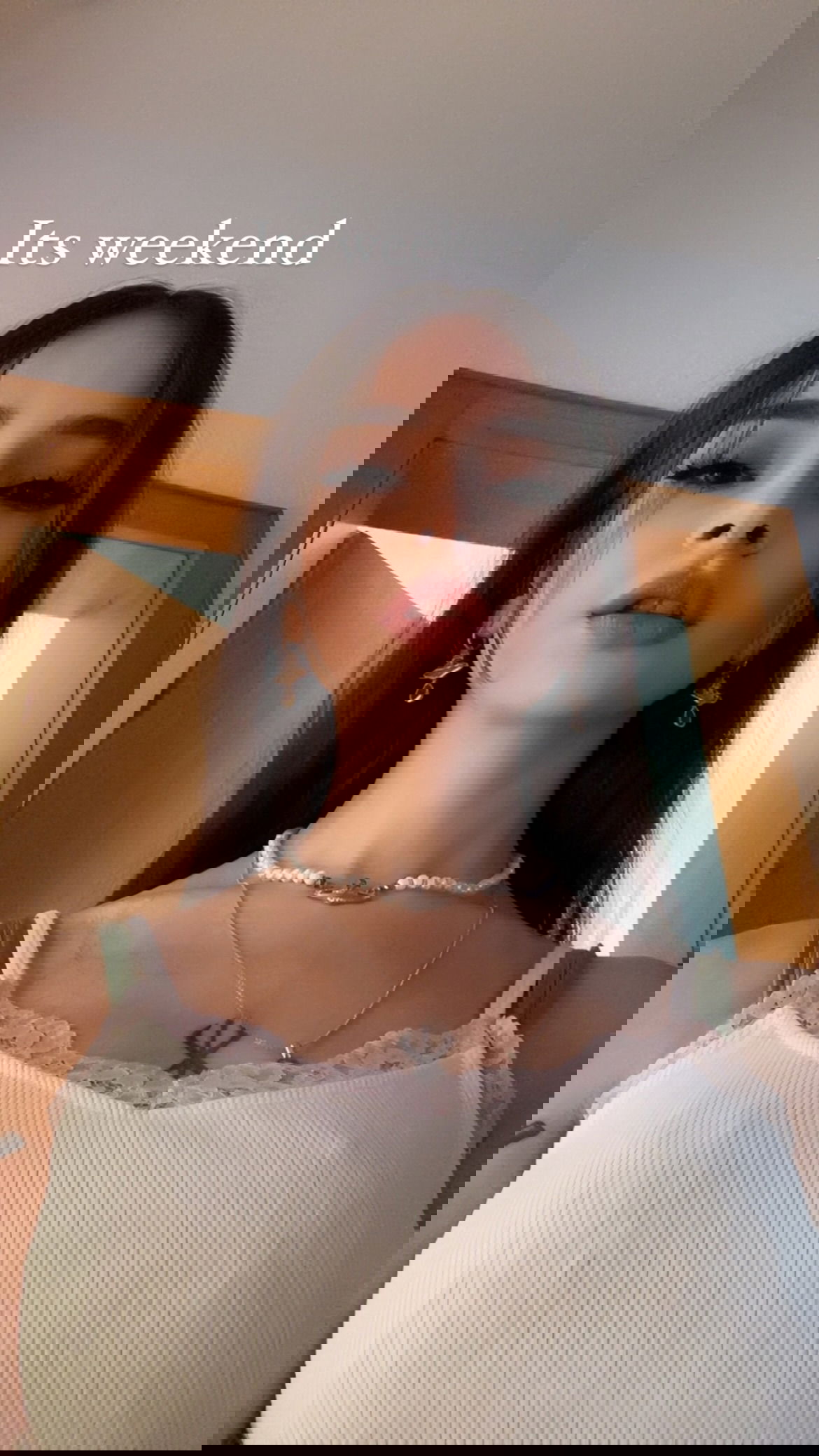 cata.leyah instagram image archive image