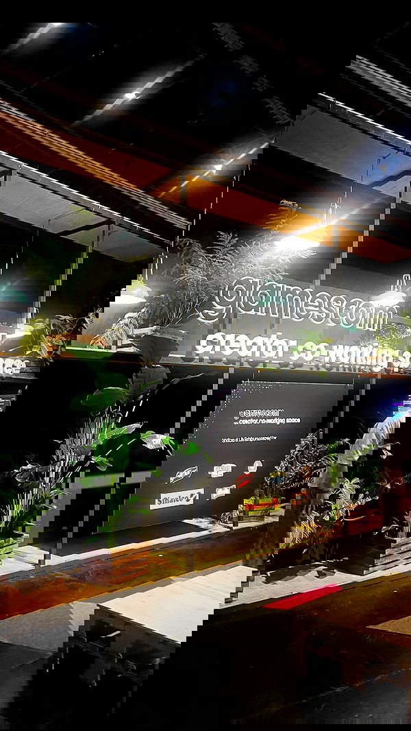 cata.leyah image ~ Altpins