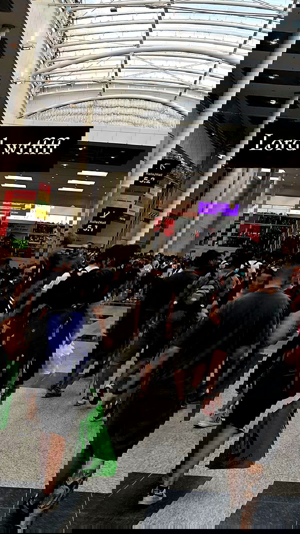 cata.leyah image ~ Altpins