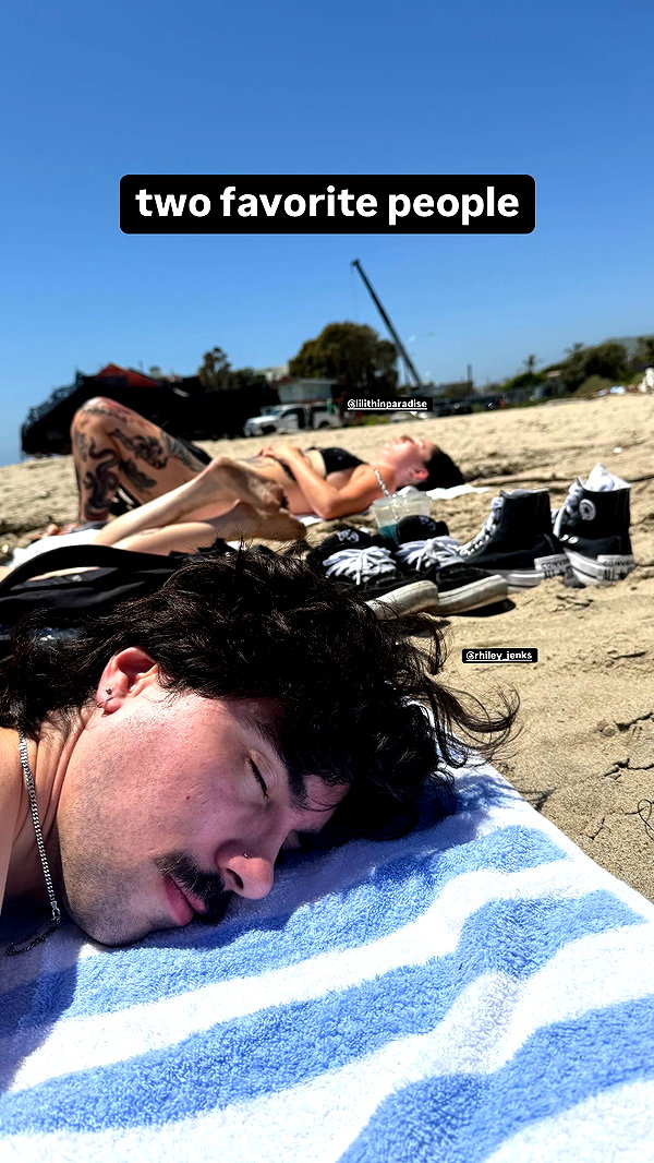 charleygrayyy instagram image archive image
