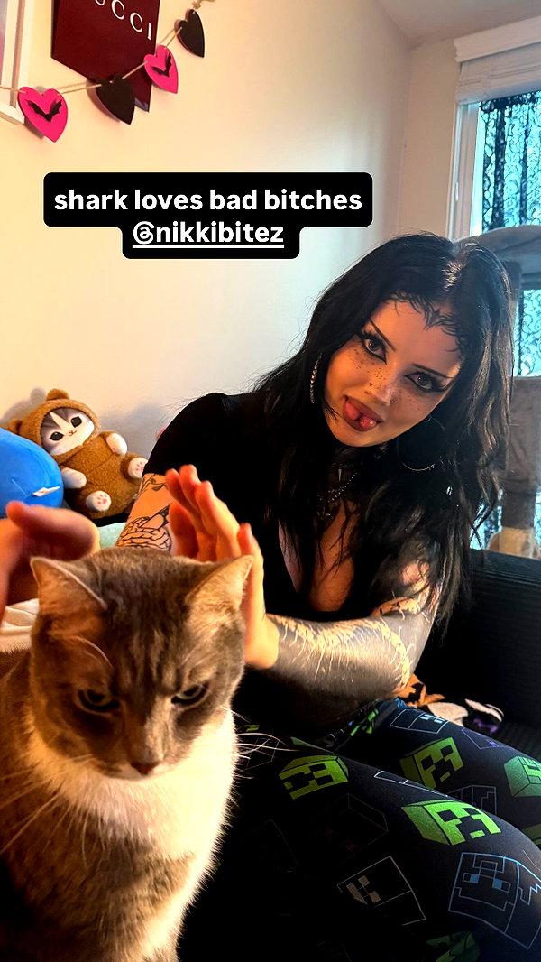 charleygrayyy instagram image archive image