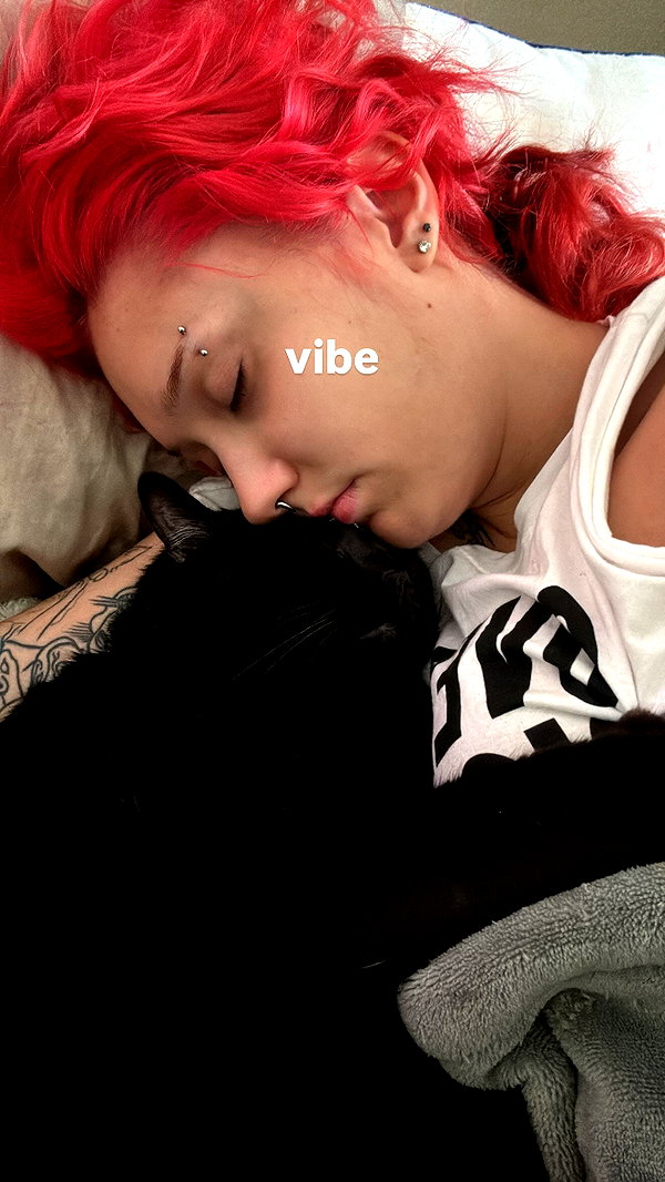 charleygrayyy instagram image archive image