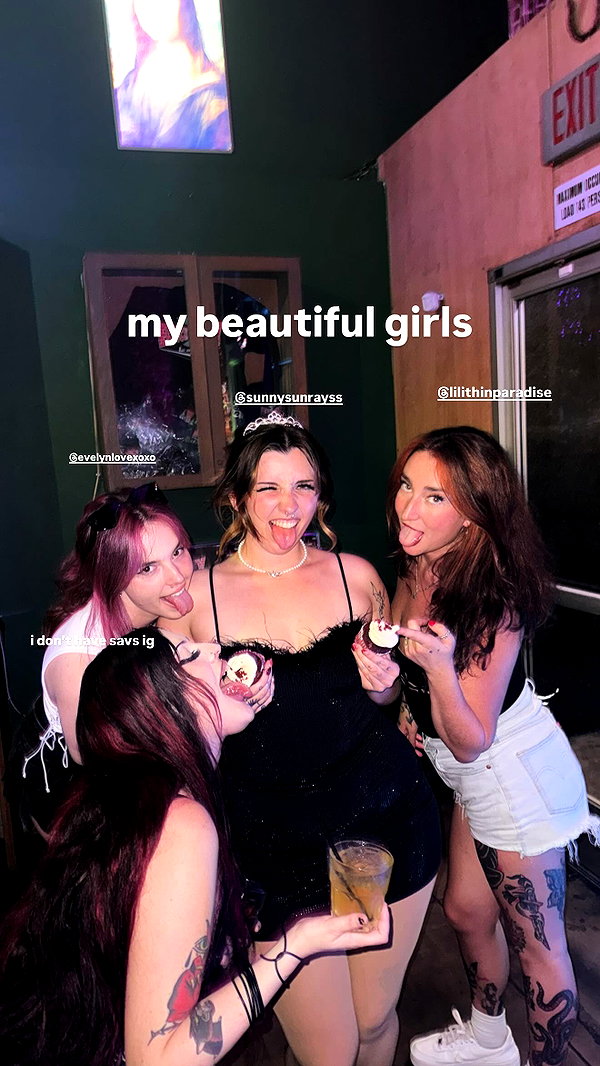 charleygrayyy instagram image archive image