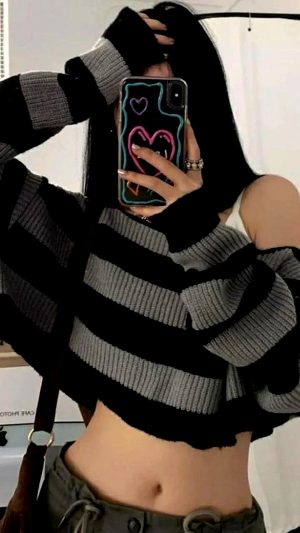 chica.niebla instagram image archive image