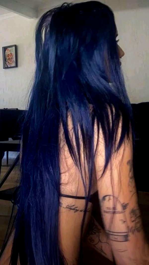 chica.niebla instagram image archive image