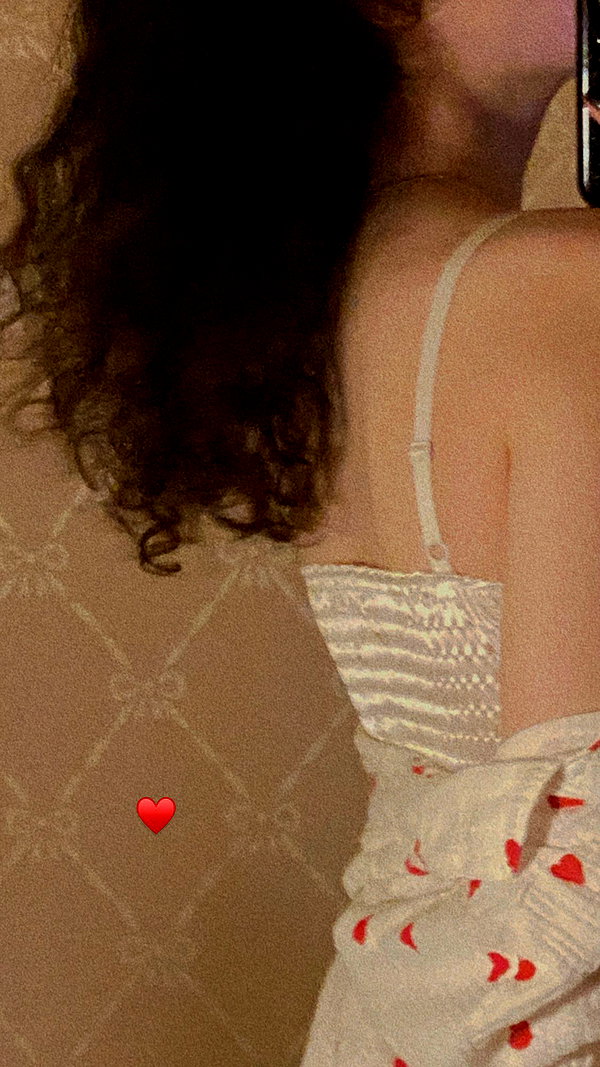 christinacharm christinacharm archive image