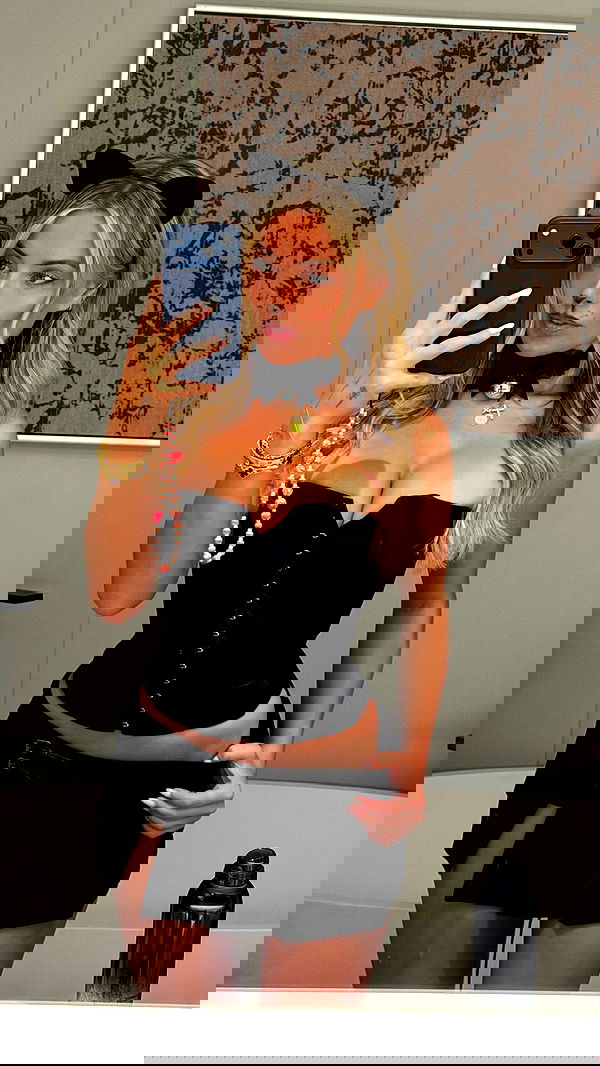 corinnakopf image ~ Altpins