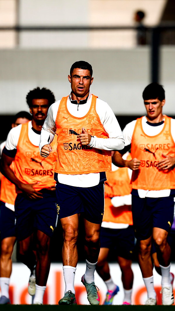 cristiano cristiano archive image