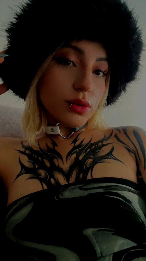 cyber_zoe_ cyber_zoe_ archive image