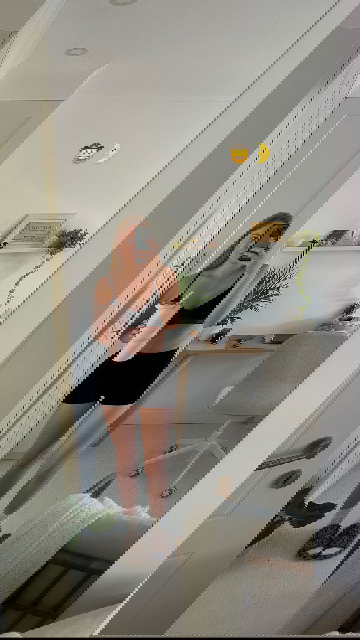 dana_ratushany instagram image archive image