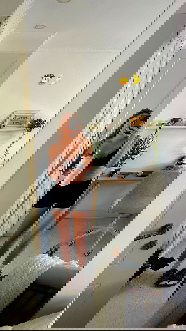 dana_ratushany image ~ Altpins