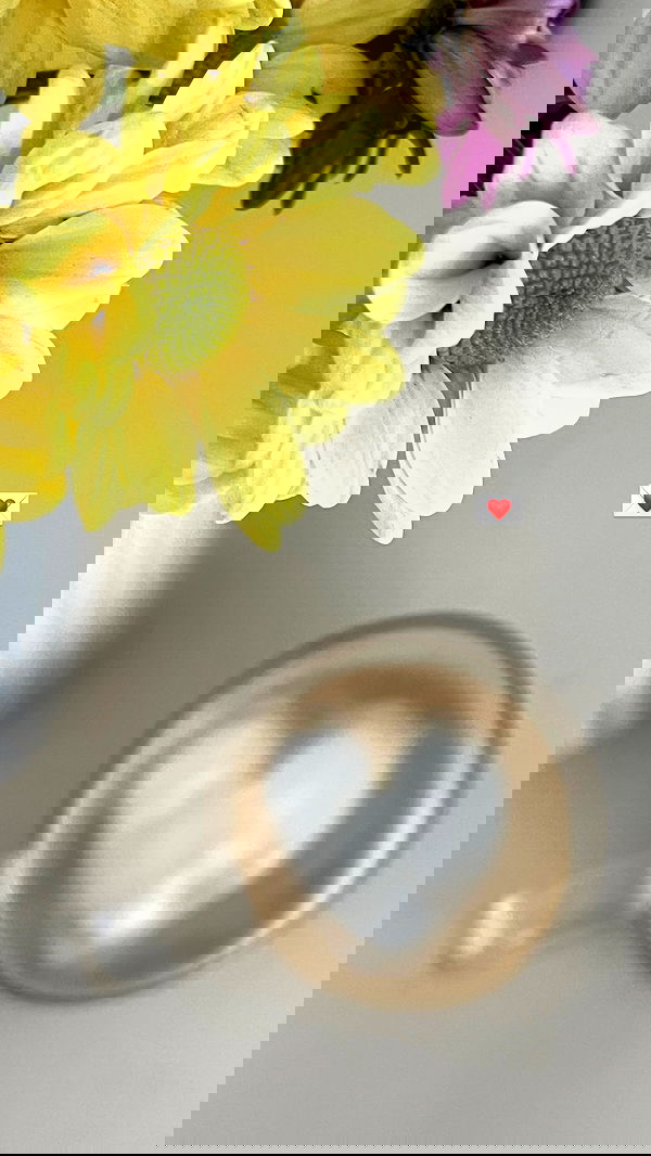 dana_ratushany image ~ Altpins