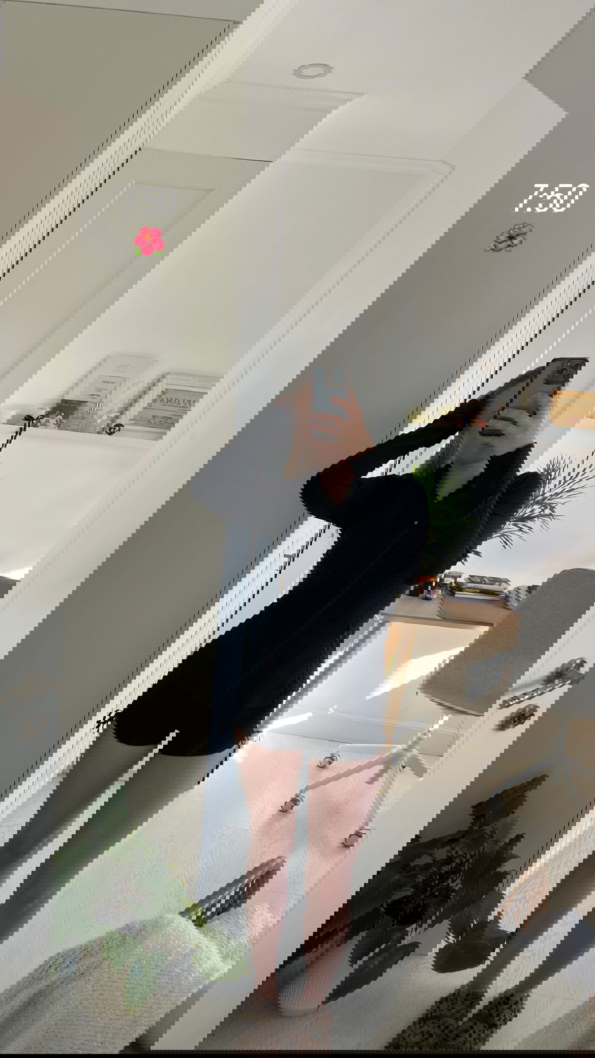 dana_ratushany instagram image archive image