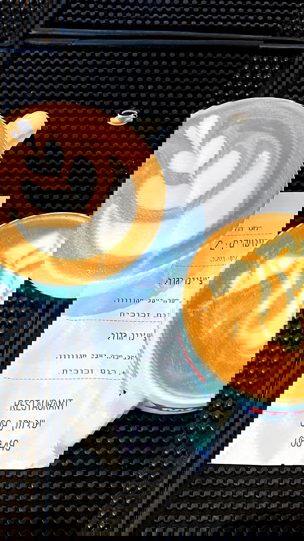 dana_ratushany image ~ Altpins