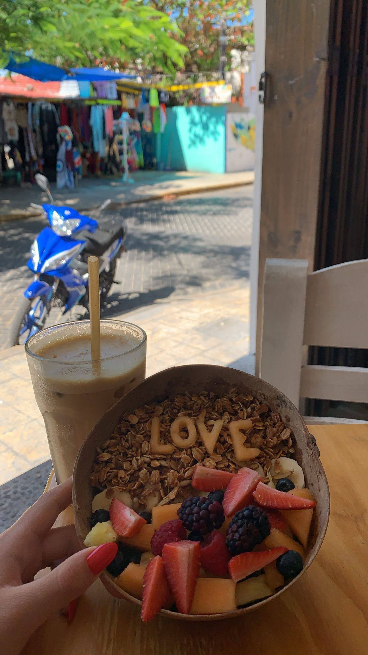 daniel_shallom instagram image archive image