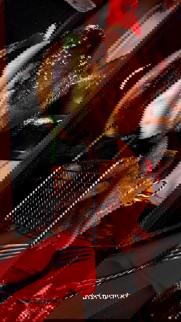 daniel_shallom image ~ Altpins