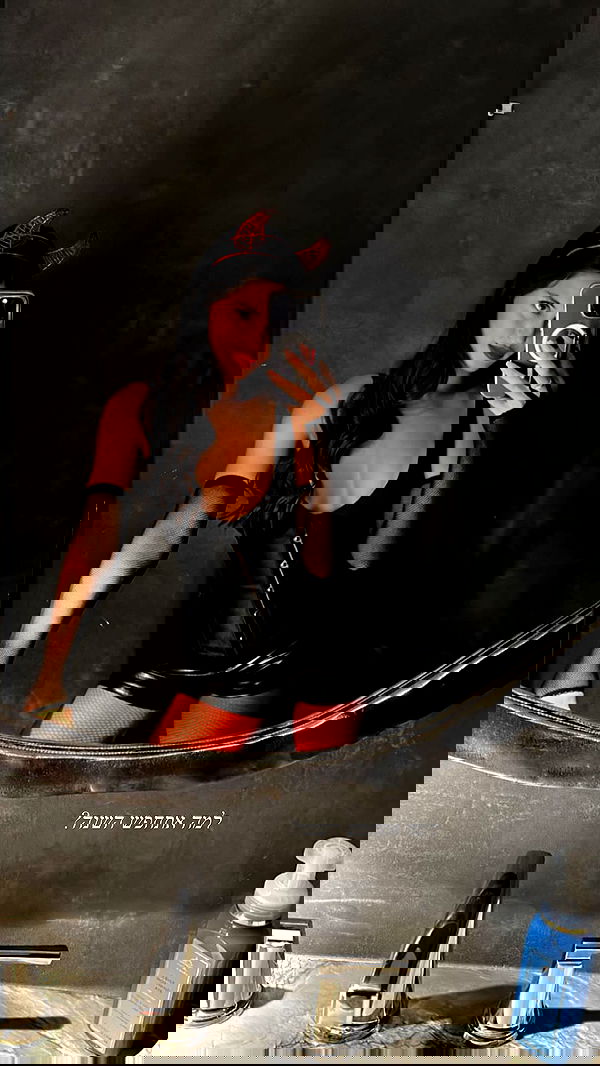 daniel_shallom image ~ Altpins