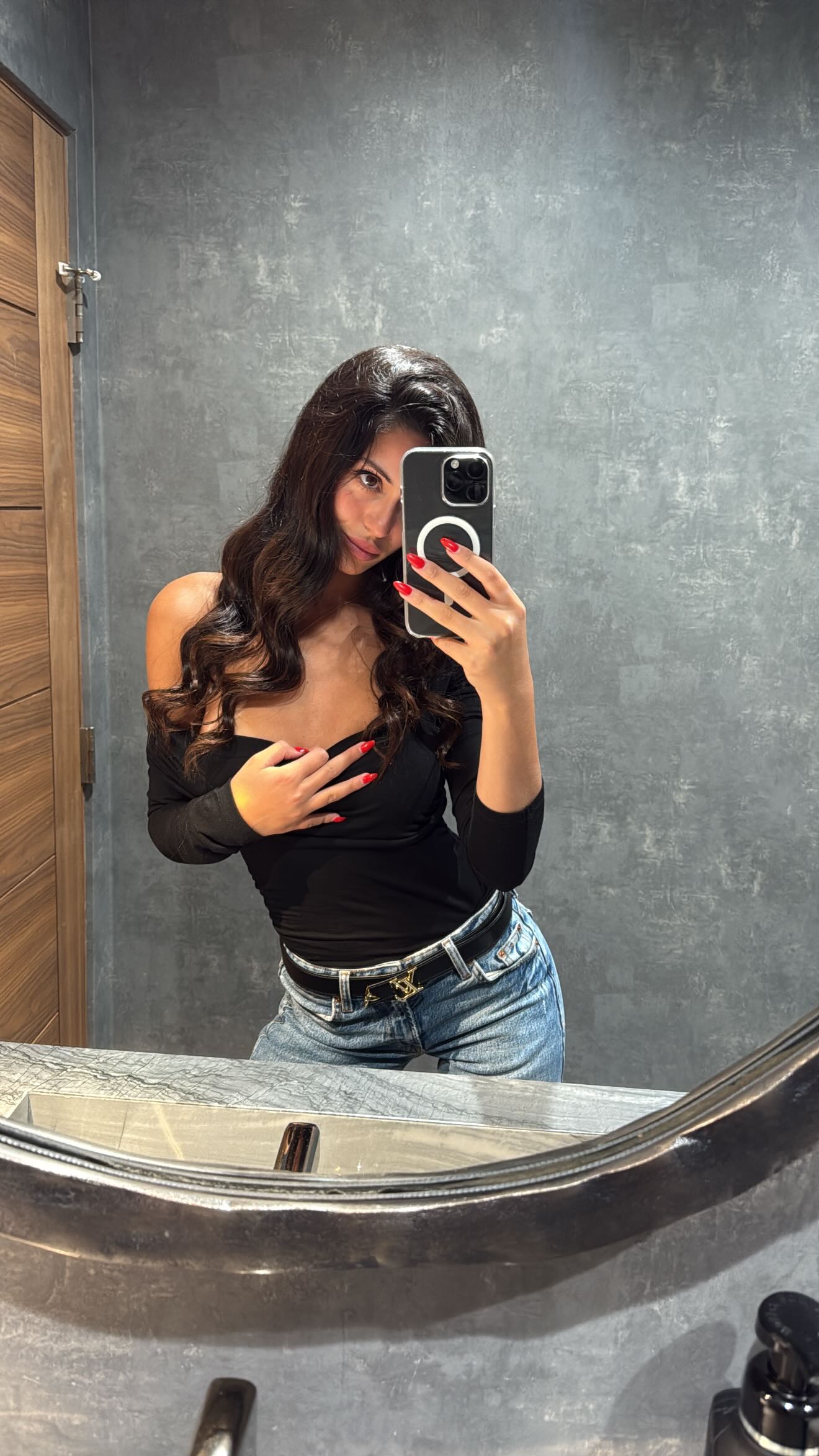 daniel_shallom instagram image archive image