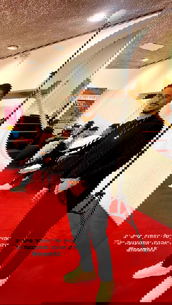 daniel_shallom image ~ Altpins