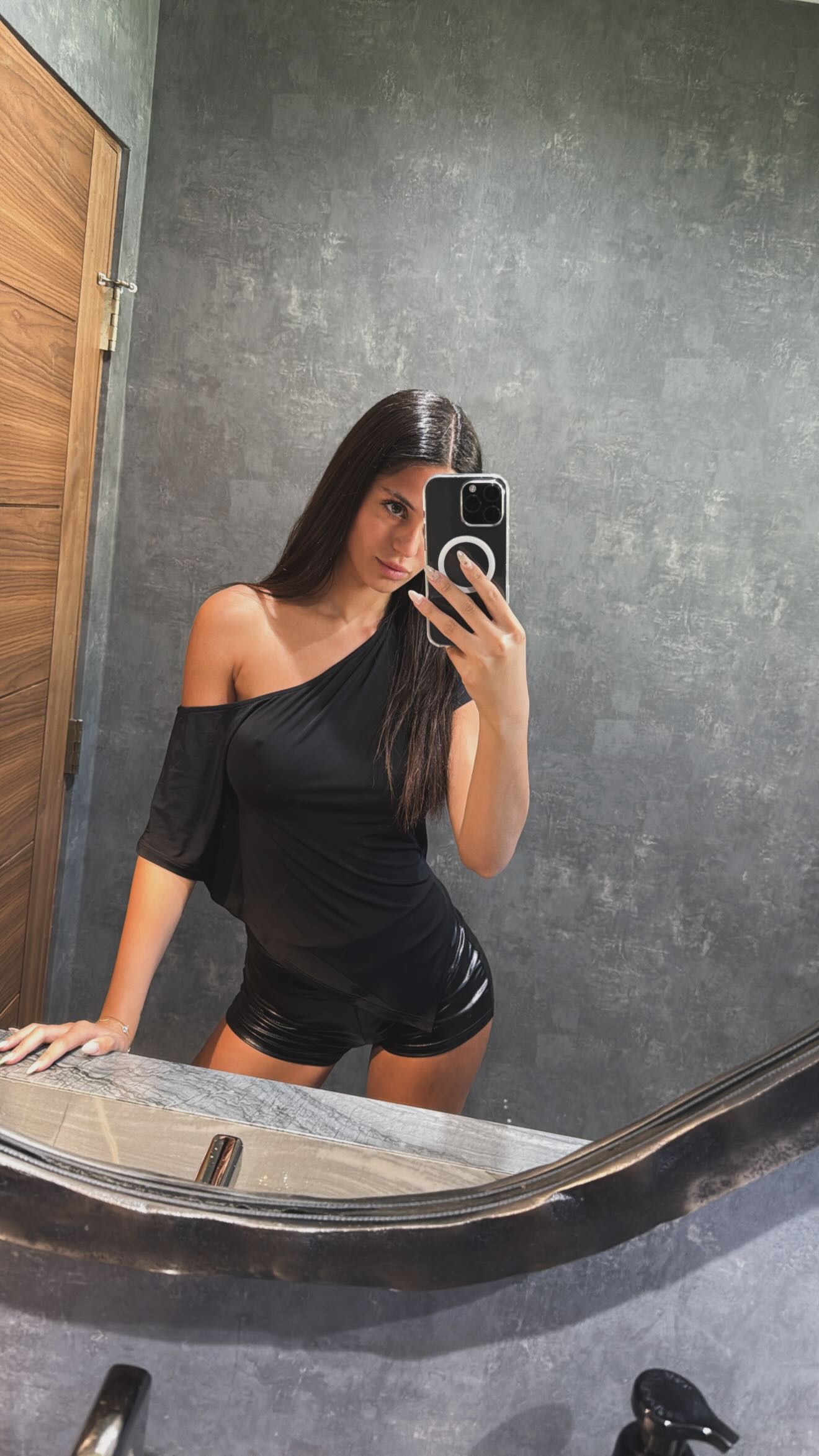 daniel_shallom instagram image archive image