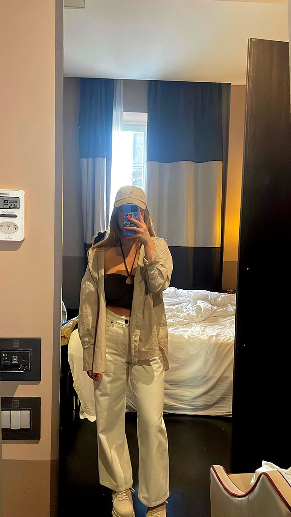 daniellep___ instagram image archive image