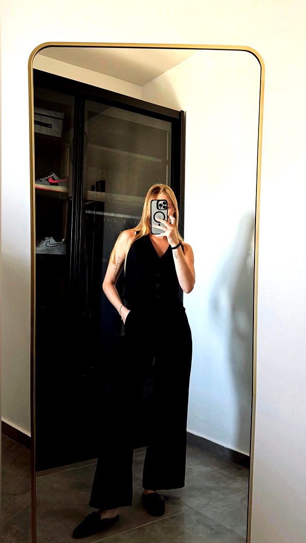 daria.lesin instagram image archive image