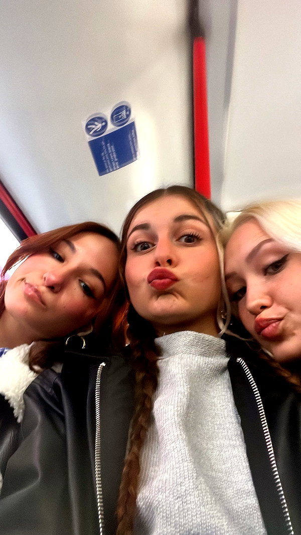 denika._.brandis instagram image archive image