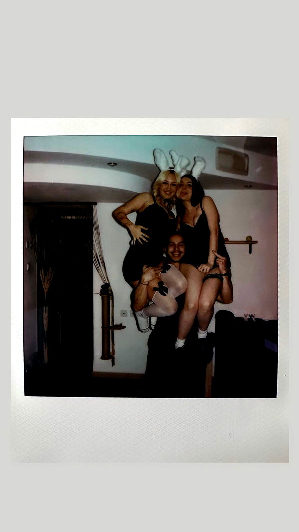 denika._.brandis denika._.brandis archive image