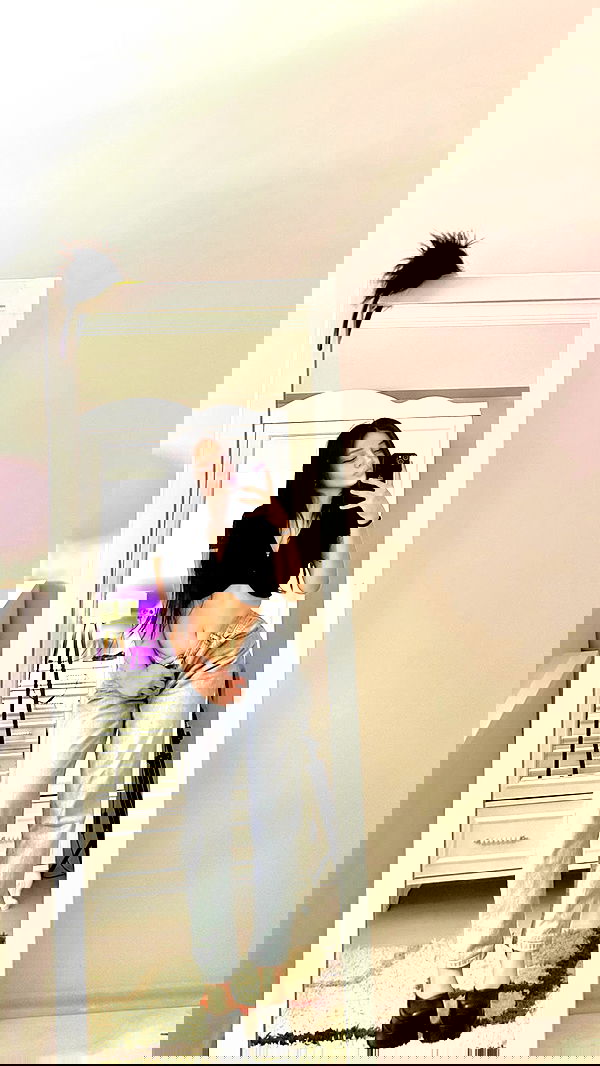 e.eelisha e.eelisha archive image