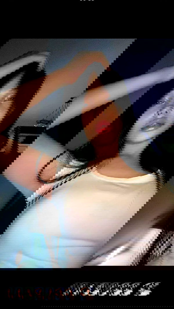 e.eelisha e.eelisha archive image