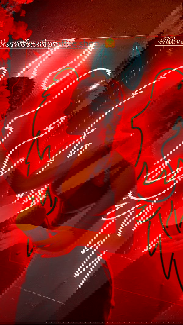 eceebayraktr image ~ Altpins