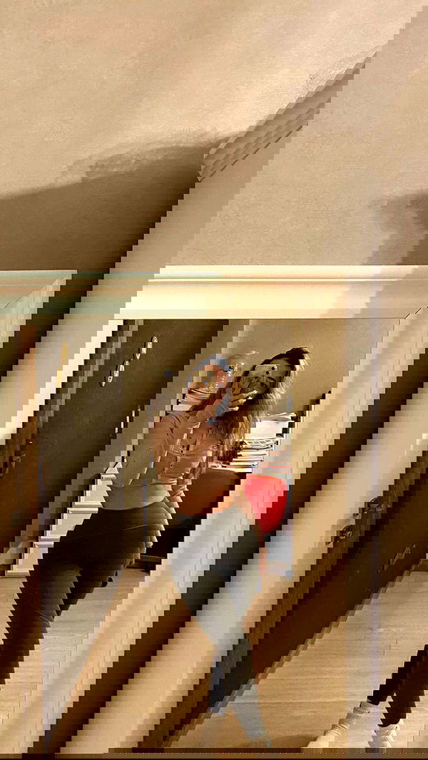 eceebayraktr image ~ Altpins