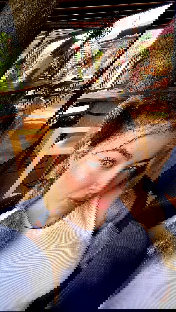 eceebayraktr image ~ Altpins