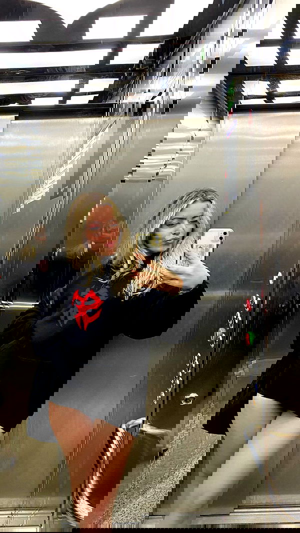 eceebayraktr image ~ Altpins