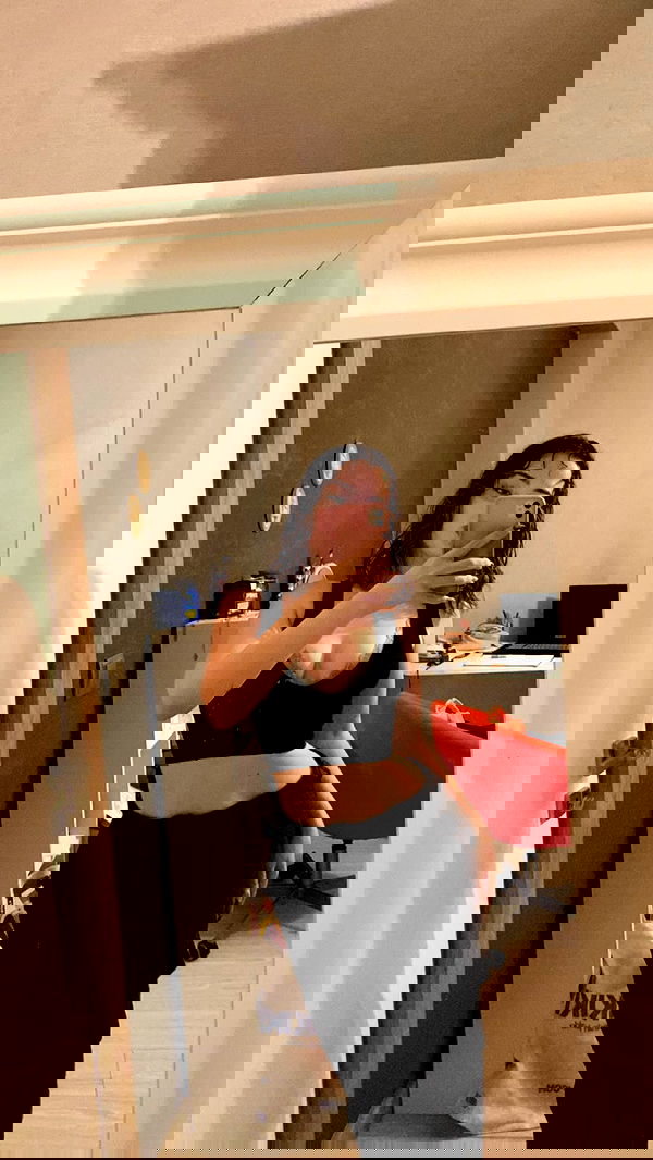 eceebayraktr image ~ Altpins